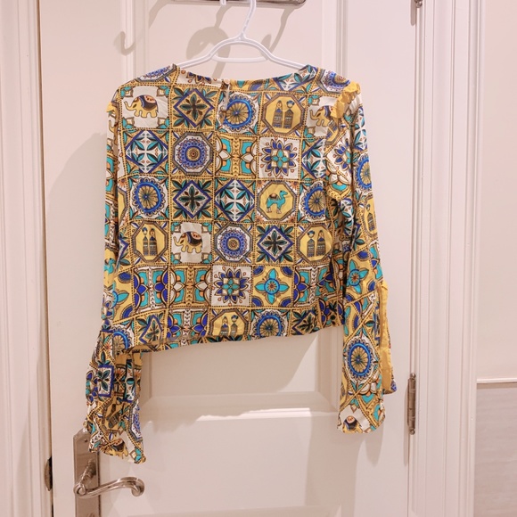 Patterned Top - Picture 3 of 3